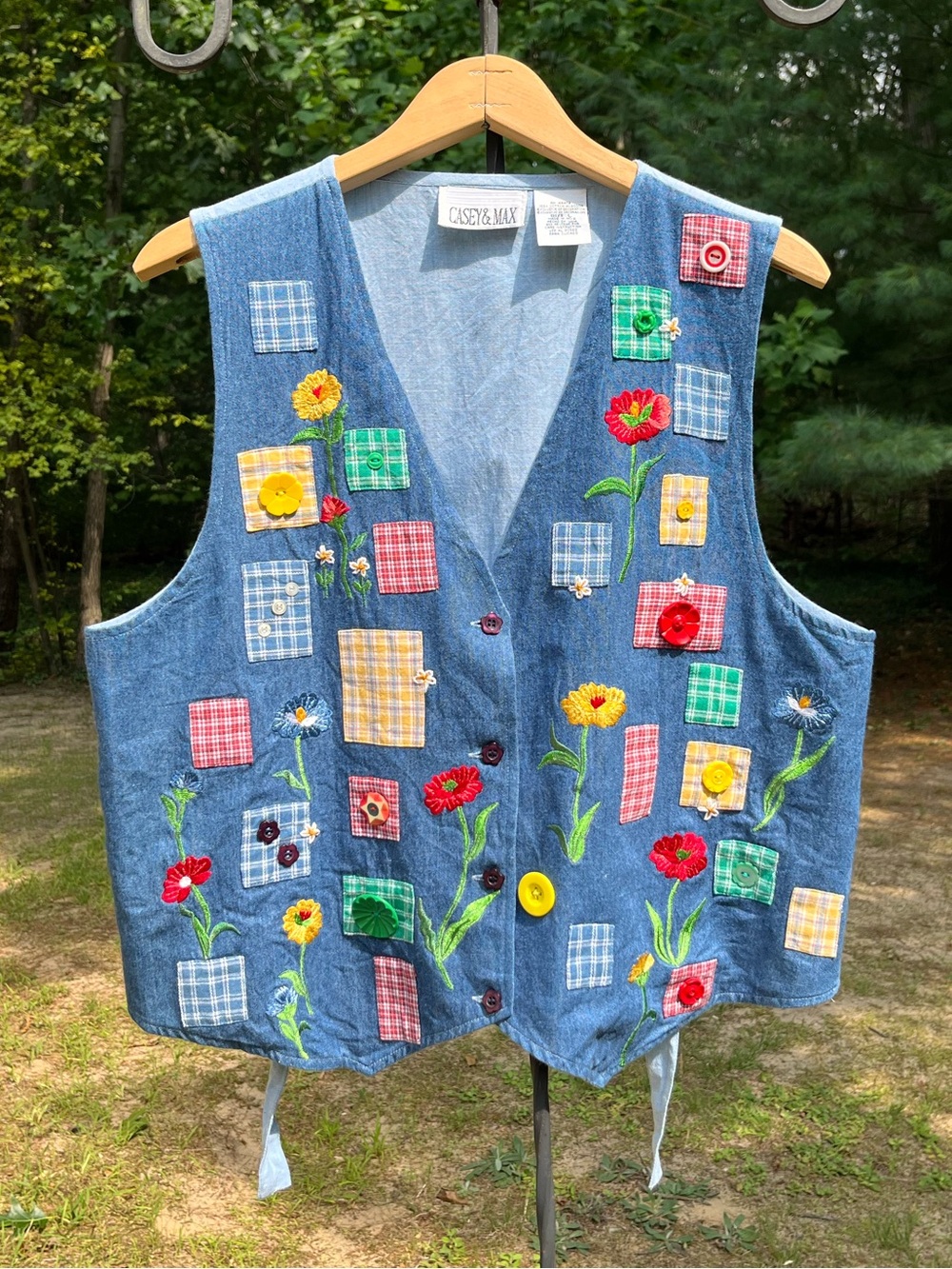 90s Casey & Max Embellished Button Denim Vest Size L Floral Whimsy Grandma Fun